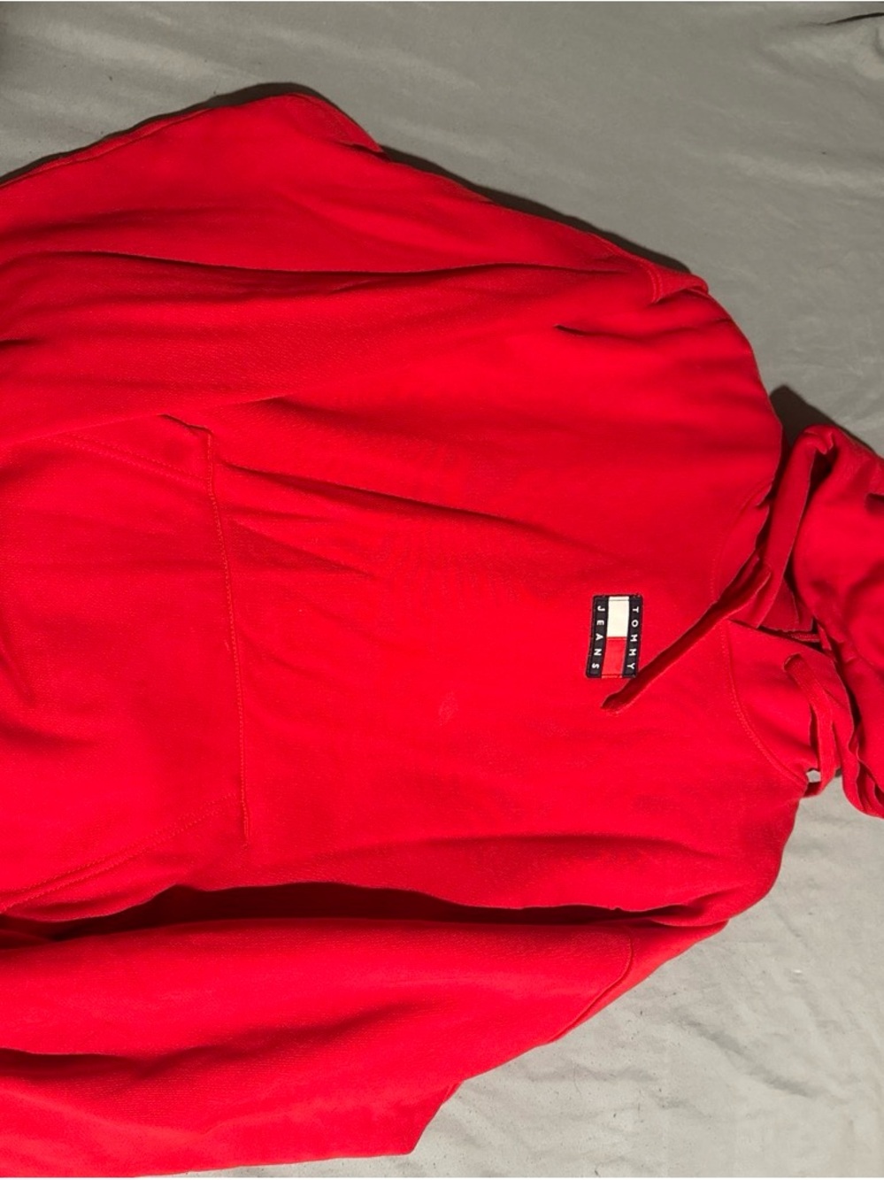 Tommy Hilfiger Men's Bright Red Pullover Hoodie with Flag Logo